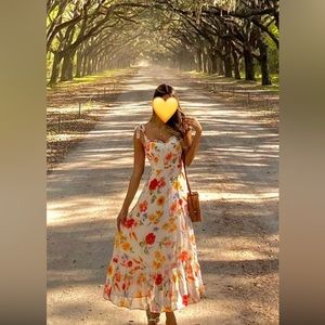 - Beautiful summer maxi dress